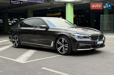 Седан BMW 7 Series 2016 в 