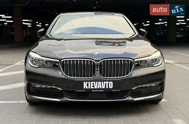 Седан BMW 7 Series 2016 в 