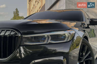 Седан BMW 7 Series 2019 в 