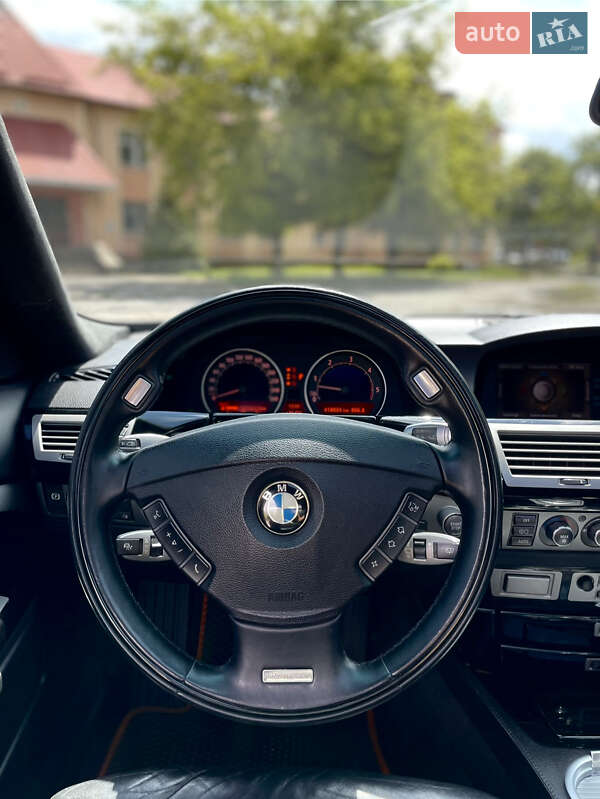 Седан BMW 7 Series 2006 в Долині