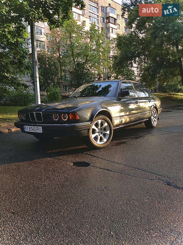 Седан BMW 7 Series 1991 в 