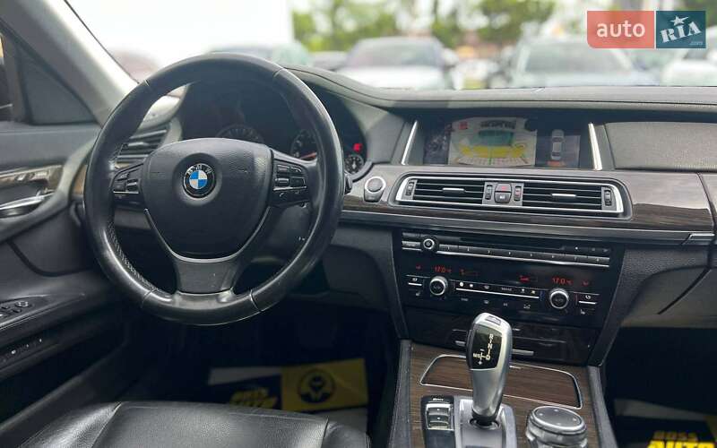 Седан BMW 7 Series 2015 в Ивано-Франковске