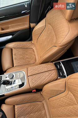 Седан BMW 7 Series 2022 в 