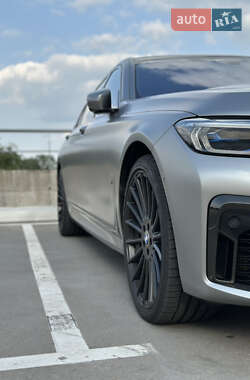 Седан BMW 7 Series 2022 в 