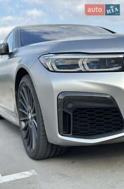 Седан BMW 7 Series 2022 в 