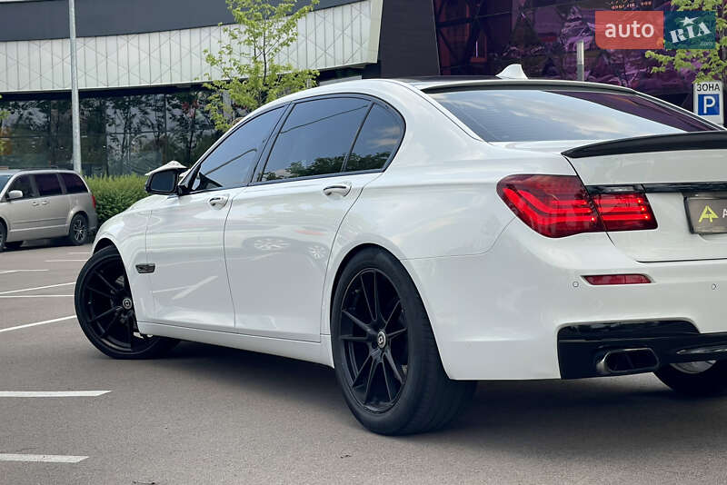 Седан BMW 7 Series 2013 в Києві