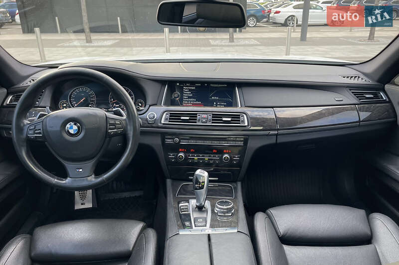 Седан BMW 7 Series 2013 в Києві