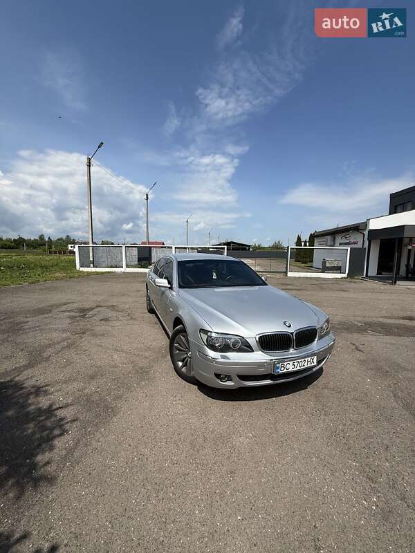 Седан BMW 7 Series 2007 в Самборі