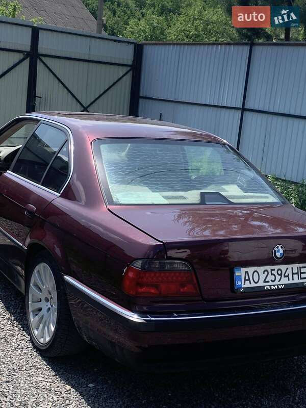 BMW 7 Series 1998