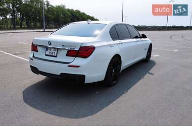 Седан BMW 7 Series 2013 в 