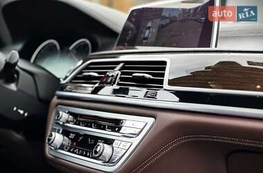 Седан BMW 7 Series 2018 в 