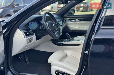 Седан BMW 7 Series 2018 в 