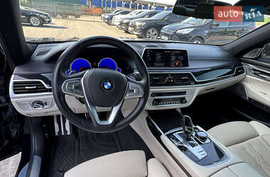 Седан BMW 7 Series 2018 в 