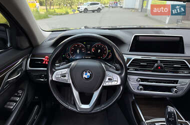 Седан BMW 7 Series 2017 в 