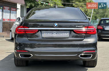 Седан BMW 7 Series 2016 в 