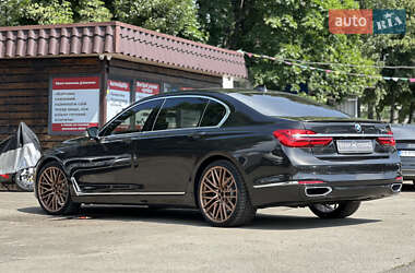 Седан BMW 7 Series 2016 в 
