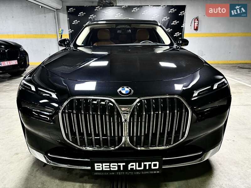 Седан BMW 7 Series 2023 в Киеве