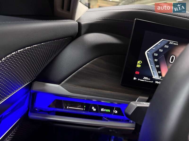 Седан BMW 7 Series 2023 в Киеве