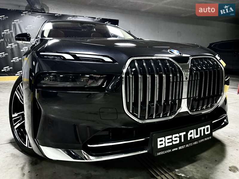 Седан BMW 7 Series 2023 в Киеве