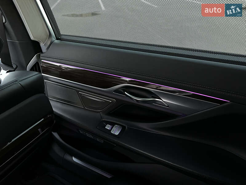 Седан BMW 7 Series 2016 в Києві