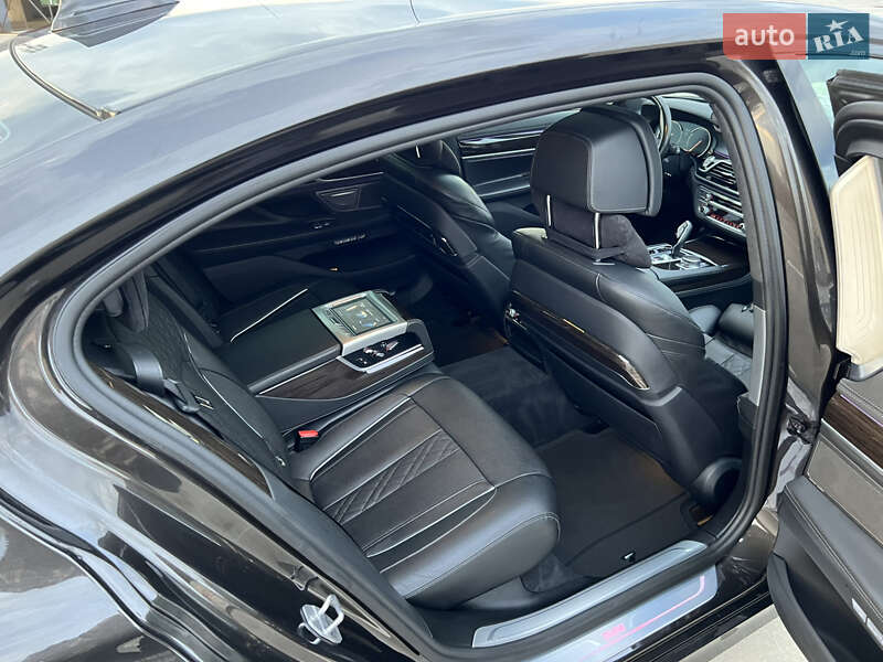 Седан BMW 7 Series 2016 в Києві