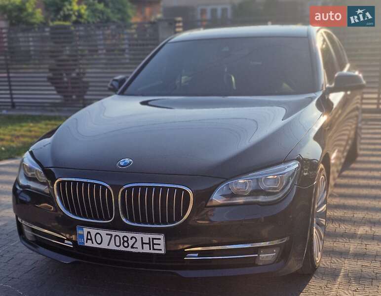 Седан BMW 7 Series 2013 в 