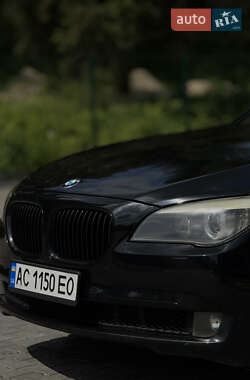 Седан BMW 7 Series 2010 в  фото 5 Седан BMW 7 Series 2010 в