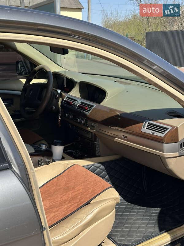 Седан BMW 7 Series 2006 в Рокитному
