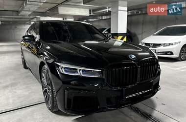 Седан BMW 7 Series 2022 в 