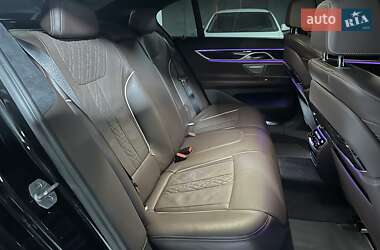 Седан BMW 7 Series 2022 в 