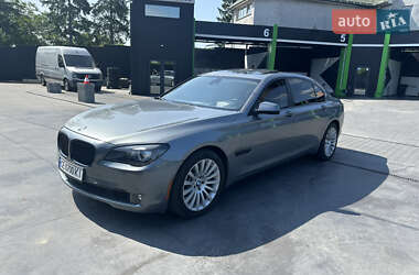 Седан BMW 7 Series 2011 в Черновцах