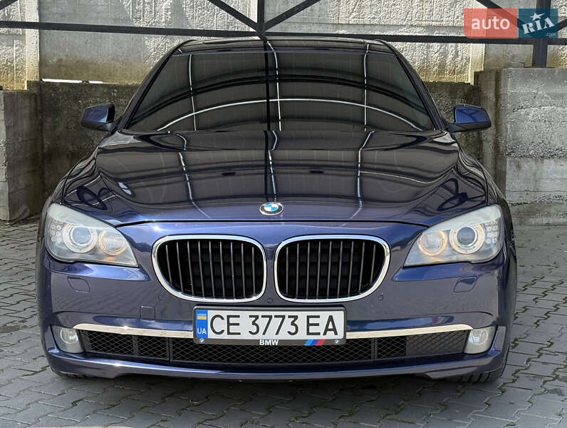 Седан BMW 7 Series 2011 в 