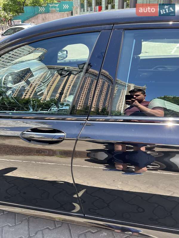 Седан BMW 7 Series 2018 в Одессе