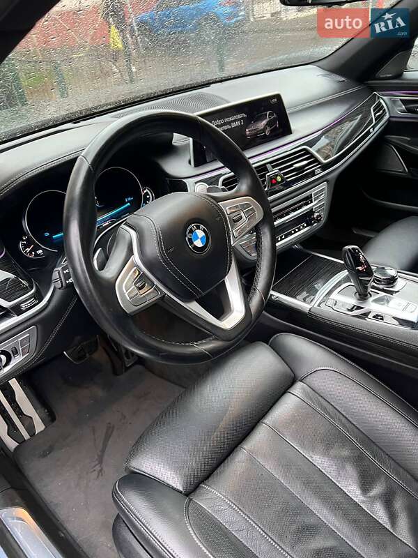 Седан BMW 7 Series 2018 в Одессе
