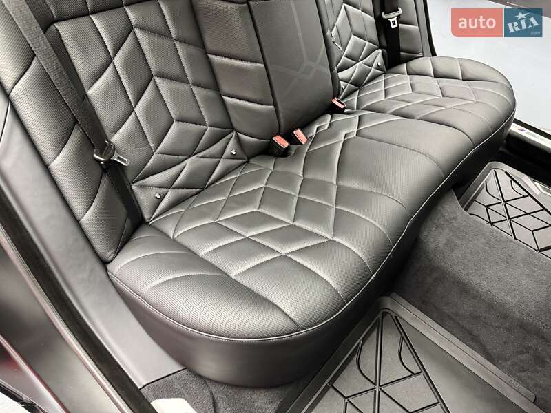 Седан BMW 7 Series 2022 в Києві