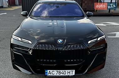 Седан BMW 7 Series 2023 в 