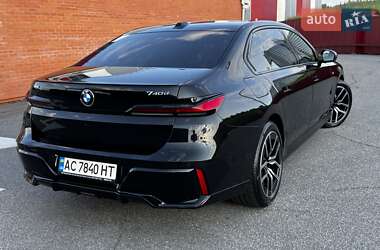 Седан BMW 7 Series 2023 в 
