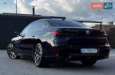 Седан BMW 7 Series 2023 в 