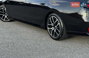 Седан BMW 7 Series 2023 в 