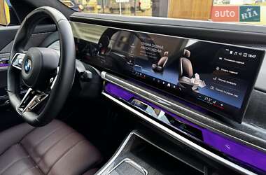 Седан BMW 7 Series 2023 в 