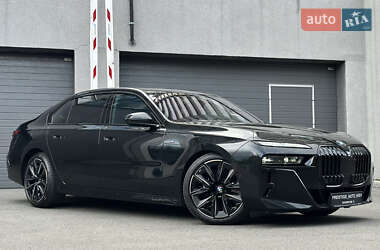 Седан BMW 7 Series 2022 в 