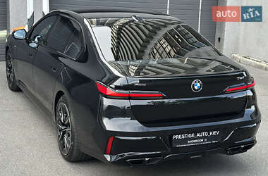 Седан BMW 7 Series 2022 в 