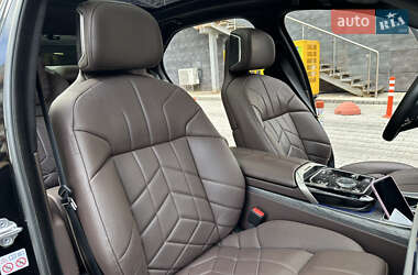 Седан BMW 7 Series 2022 в 