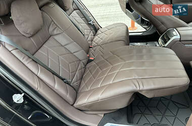 Седан BMW 7 Series 2022 в 