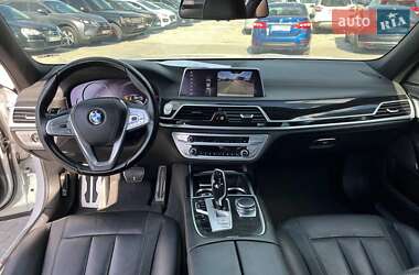 Седан BMW 7 Series 2018 в 