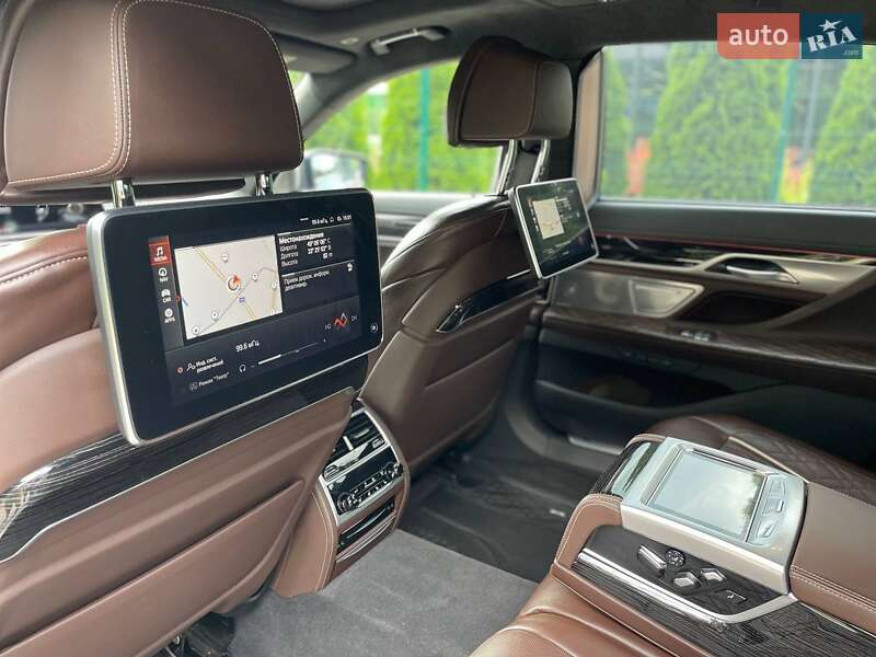 Седан BMW 7 Series 2021 в Кременчуге