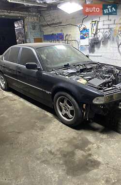 Седан BMW 7 Series 1994 в Сарнах
