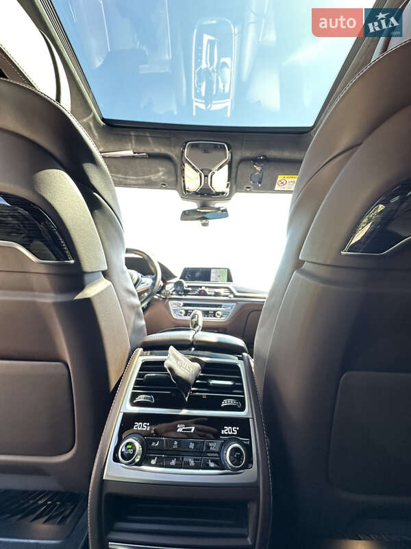 Седан BMW 7 Series 2017 в Києві