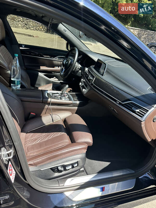Седан BMW 7 Series 2017 в Києві
