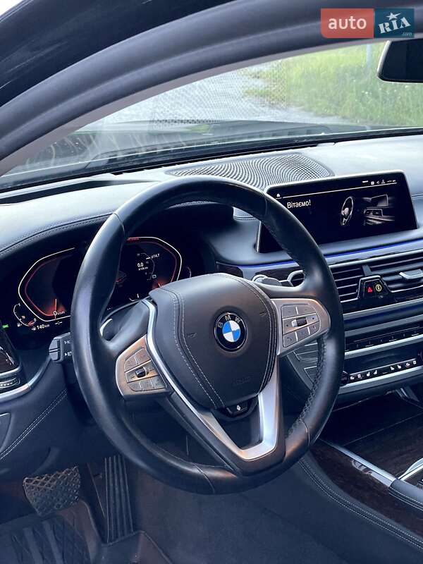 Седан BMW 7 Series 2019 в Нетішині